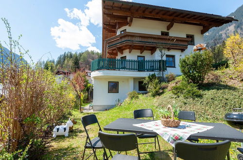 Photo 21 - Apartment in Mayrhofen With Balcony