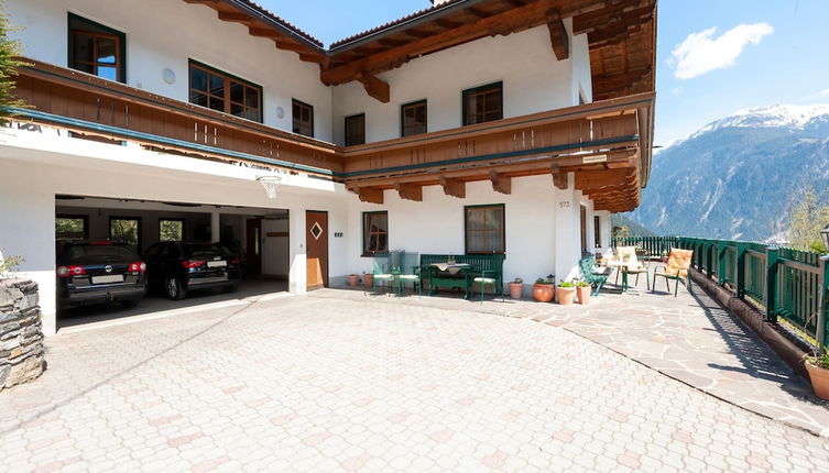 Photo 1 - Apartment in Mayrhofen With Balcony