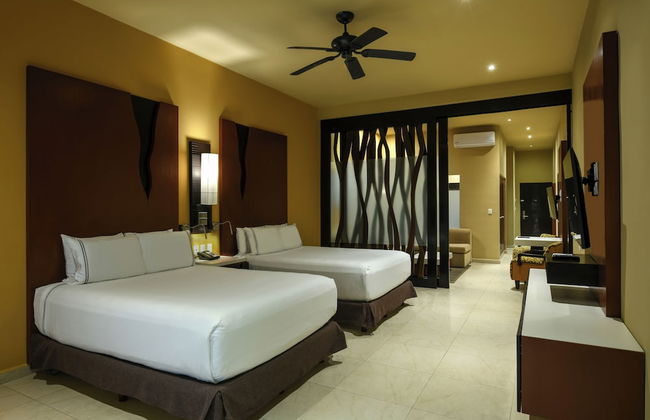 Generations Riviera Maya Family Resort Catamaran, Water Park, All & More Inclusive - Foto 5