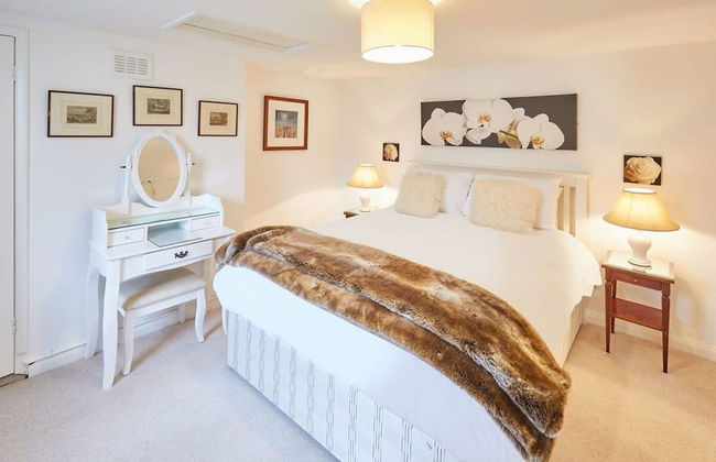 Host Stay Rose Cottage - Photo 7