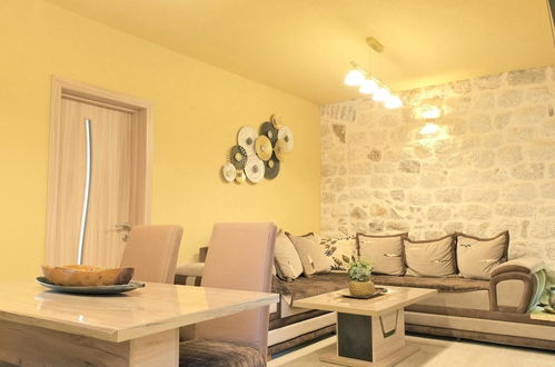 Foto 4 - Chic and Elegant Flat Near Beach in Montenegro