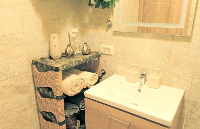 Chic and Elegant Flat Near Beach in Montenegro - Foto 27