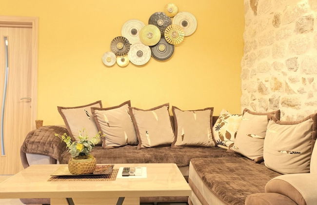 Chic and Elegant Flat Near Beach in Montenegro - Foto 1