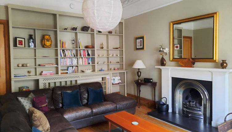 Photo 1 - 297 Charming Spacious 2 Bedroom Apartment in the Centre of Edinburgh s Old Town