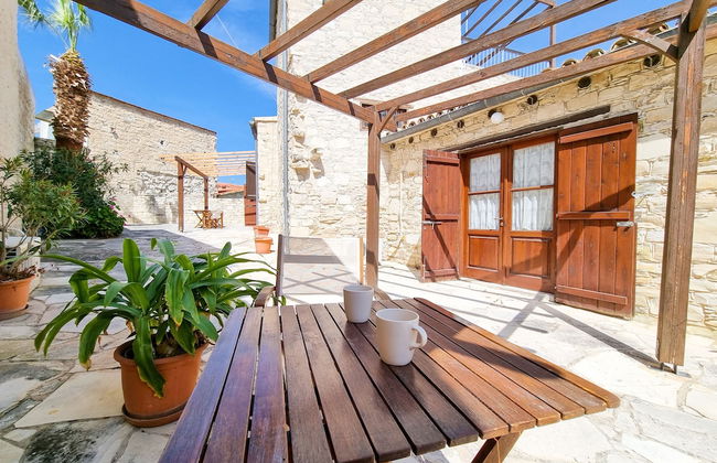 Aphrodite's Pool Retreat - Photo 18