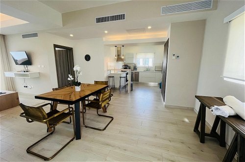 Photo 8 - Beauty Apartment From Steps To The Beach F41