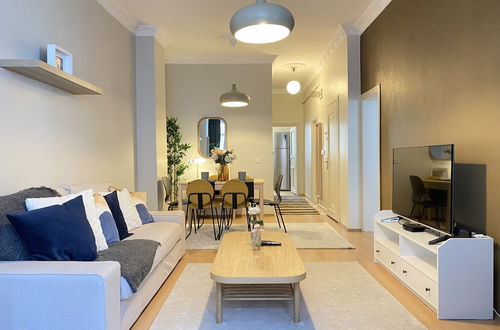 Photo 9 - Chic Spacious Flat Near Istiklal Avenue in Beyoglu