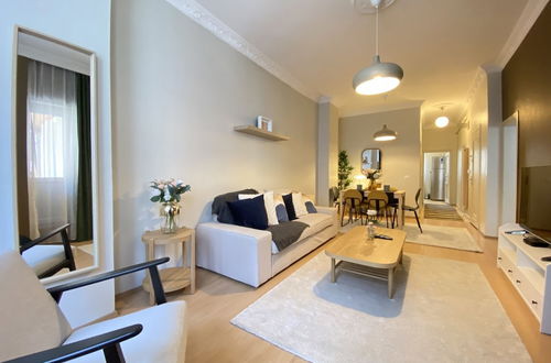 Photo 2 - Chic Spacious Flat Near Istiklal Avenue in Beyoglu