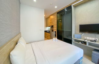 Photo 3 - Restful And Comfortable Studio At Ciputra World 2 Apartment