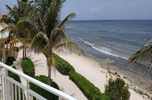 Photo 13 - Luxury 3bd Beach Front 4 Green Stunning Views