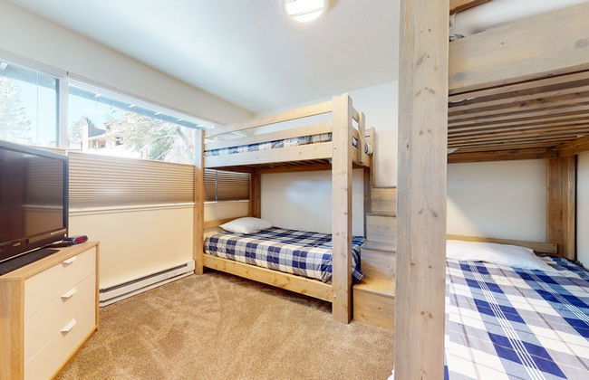 Mid Century Modern Cabin - Walk to Village! - Foto 7