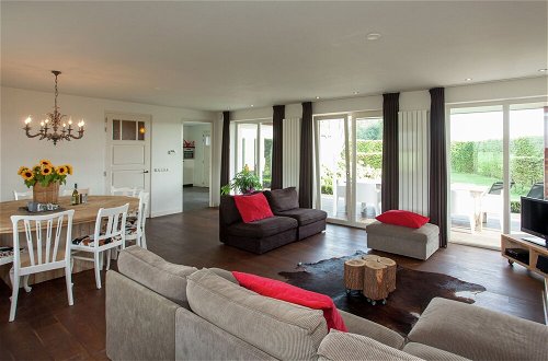 Photo 9 - Luxurious Holiday Home in Leende With Wellness