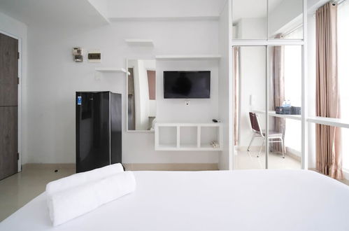 Foto 4 - Cozy Stay And Modern Studio Apartment At Taman Melati Surabaya