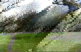 Foto 18 - Cosy Secret Cottage in a Beautiful Walled Garden