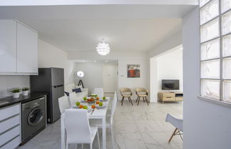 Photo 3 - Larnaca Finikoudes Suite 405