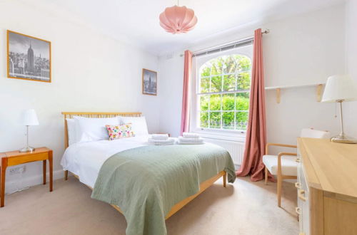 Photo 10 - Charming & Central 2BD Flat - Islington