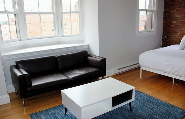 Maverick Suites at 402 Columbus Ave - Foto 19