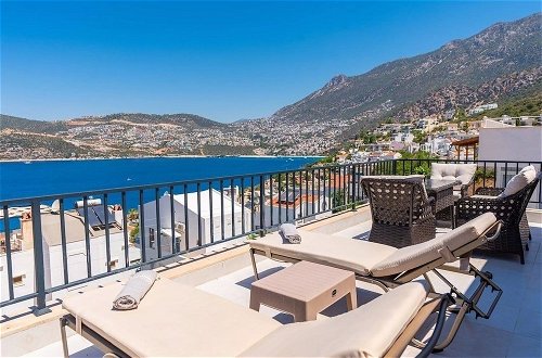 Photo 15 - Charming 4-bed Villa in Kalkan Magnificent View