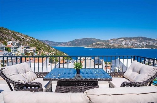 Foto 19 - Charming 4-bed Villa in Kalkan Magnificent View