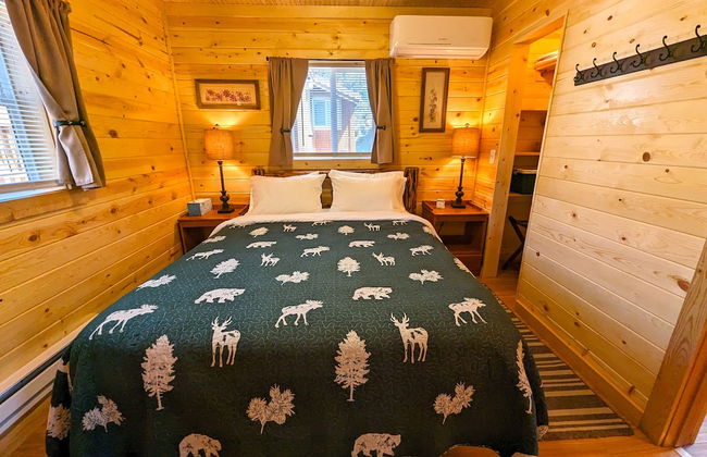 Yellowstone's Treasure Cabins - Foto 20