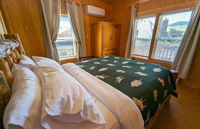 Yellowstone's Treasure Cabins - Foto 24