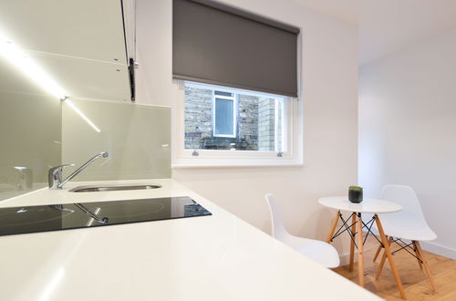 Photo 25 - Shepherds Bush Green Serviced Apartments by Concept Apartments