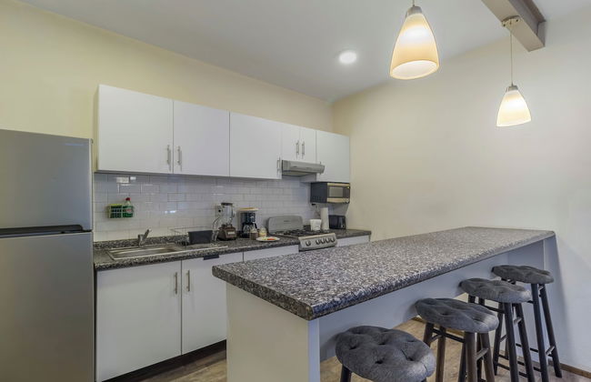 OM686 Urban Lofts Short-Long Stays - Photo 25