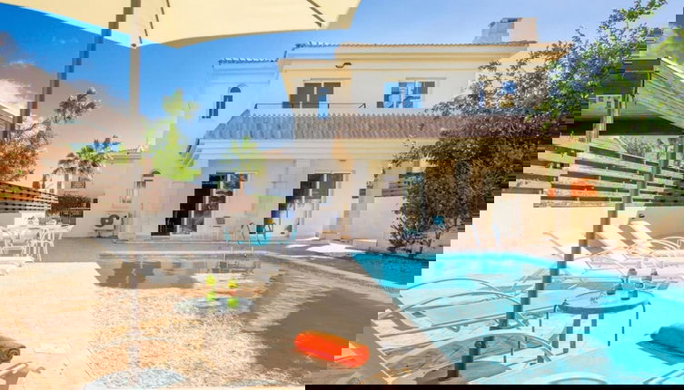 Foto 1 - Villa Nikol in Paralimni