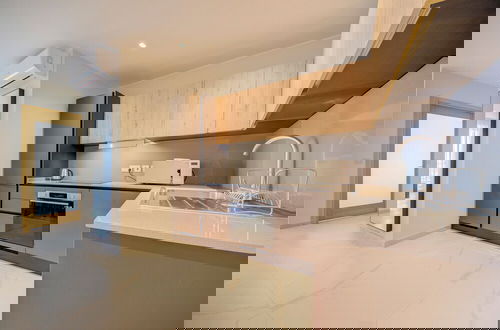 Foto 37 - Mayfair by Premier Suites MT