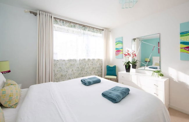 Sunny Modern Nr Beach Village w Parking - Foto 47