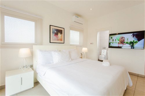 Photo 6 - Accra Luxury Apartments at Pine Court