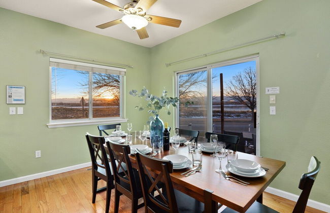 Spacious Home W/ Fun Amenities | Lake & Mtn Views - Foto 25