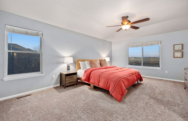 Spacious Home W/ Fun Amenities | Lake & Mtn Views - Foto 3