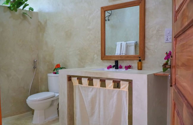 Aquamarina Hotel - Photo 51