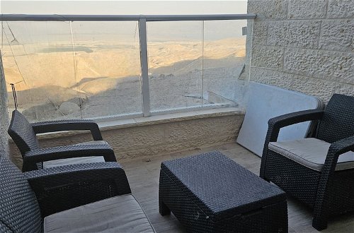 Foto 32 - Luxury 1 BR Apartment Near the Dead Sea
