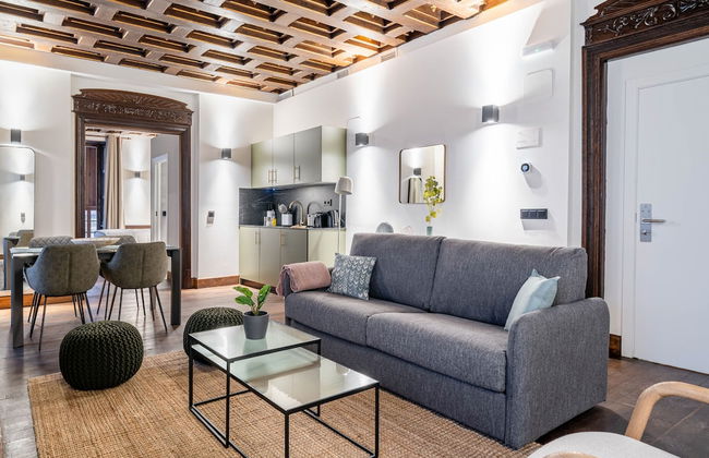 Limehome Vitoria Palacio Álava-Velasco - Foto 1