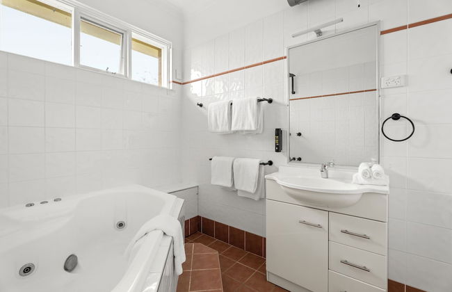 Montblu at Echo Point - Photo 65