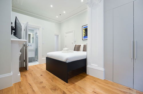 Photo 10 - Leinster Square Serviced Apartments by Concept Apartments