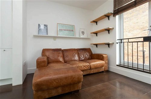 Foto 9 - Bright and Stylish 2 Bedroom House in Shoreditch