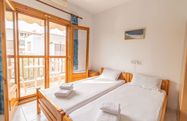 Mina-Maria Apartments - Photo 7