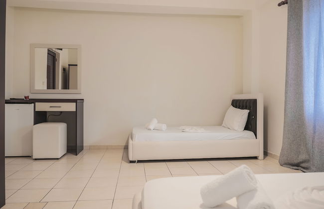 Foris Rooms - Photo 9