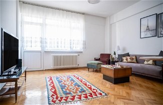 Foto 2 - Spacious Flat With Central Location in Beyoglu