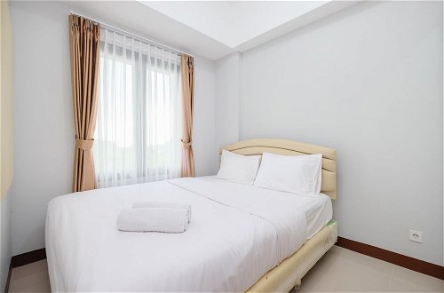 Photo 2 - Comfort And Modern 2Br At Royal Heights Apartment