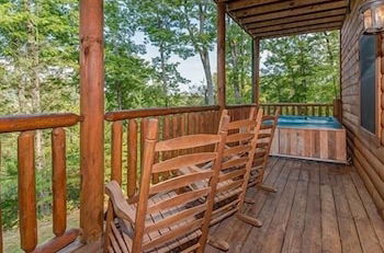 Foto 25 - Luxurious Nine Bears Home Minutes Away to Gatlinburg by Redawning