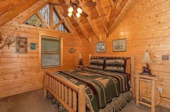 Foto 4 - Luxurious Nine Bears Home Minutes Away to Gatlinburg by Redawning