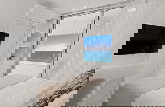 Foto 1 - Phaedrus Living: Limassol Seaside Residences 03