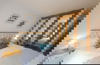 Photo 3 - The Beach House & Porth Sands Apartments