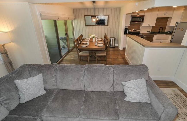 Seven Springs 2 Bedroom Premium Condo, Pet Friendly! by RedAwning - Foto 12