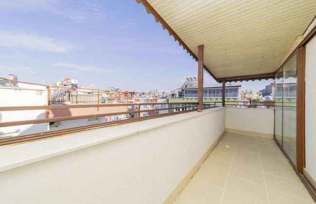 Capacious Flat With Terrace in Central Muratpasa - Foto 12