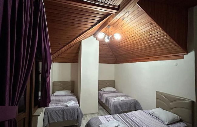 Uluhan Residence - Photo 5